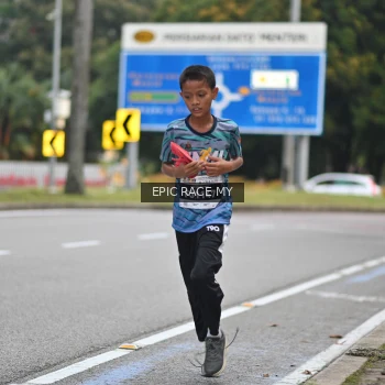 Runner Photo 3999311