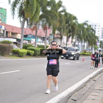 Runner Photo 3999315