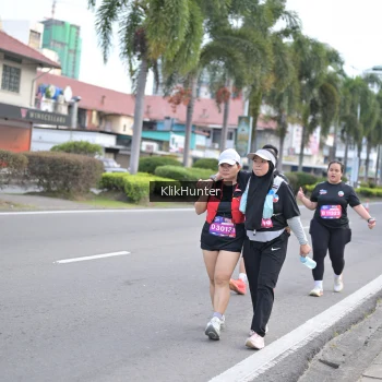 Runner Photo 3999324