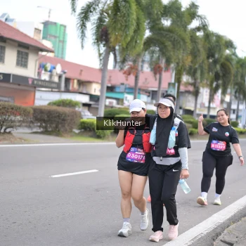 Runner Photo 3999331