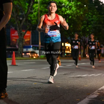 Runner Photo 3999345