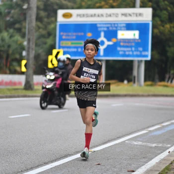 Runner Photo 3999352