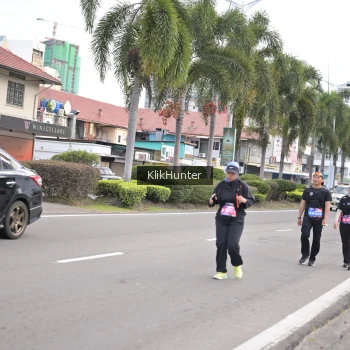 Runner Photo 3999359