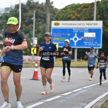 Runner Photo 3999363