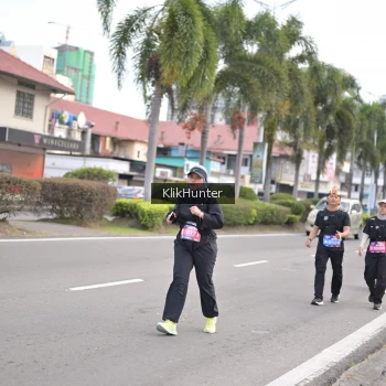 Runner Photo 3999364