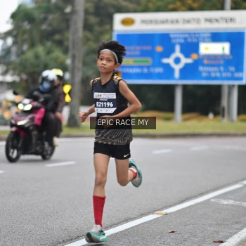 Runner Photo 3999365