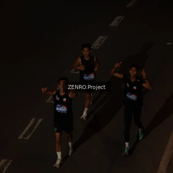 Runner Photo 3999376