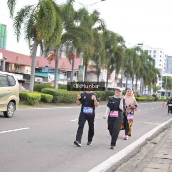 Runner Photo 3999379