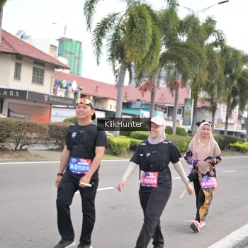 Runner Photo 3999389