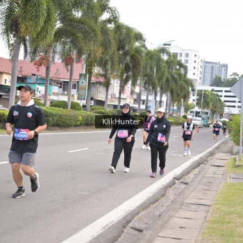 Runner Photo 3999413