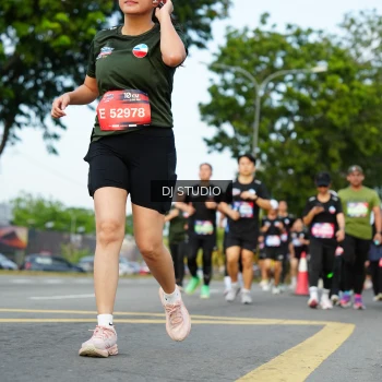 Runner Photo 3999419