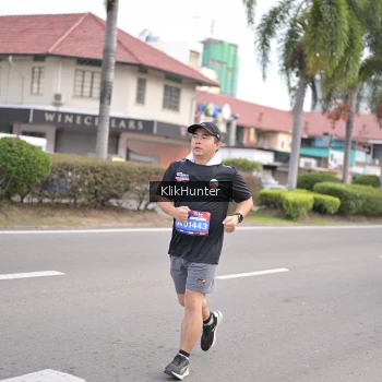 Runner Photo 3999428