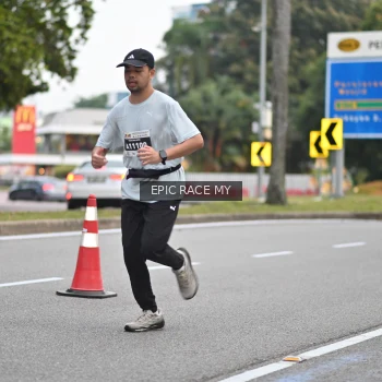Runner Photo 3999438
