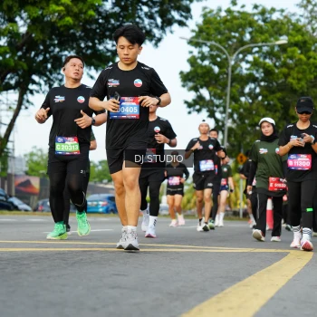 Runner Photo 3999456