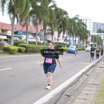 Runner Photo 3999458