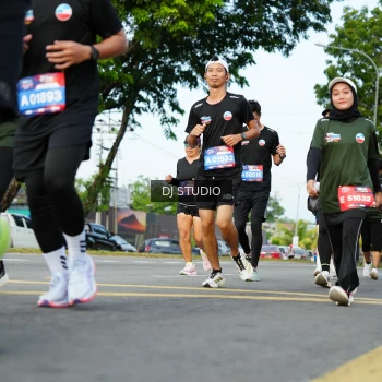 Runner Photo 3999501