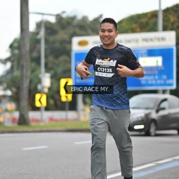Runner Photo 3999527