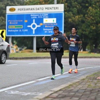 Runner Photo 3999532