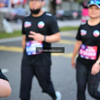Runner Photo 3999533