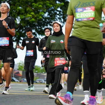 Runner Photo 3999534