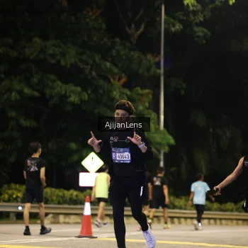 Runner Photo 3999537