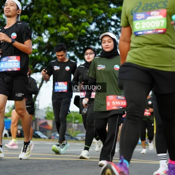 Runner Photo 3999543