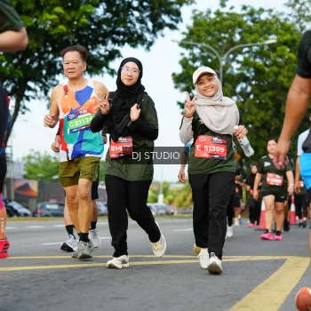 Runner Photo 3999581