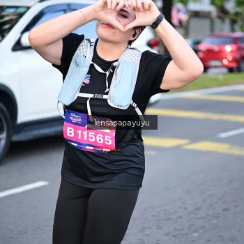 Runner Photo 3999623