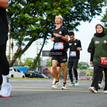 Runner Photo 3999635