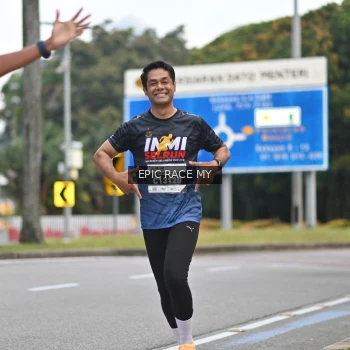 Runner Photo 3999637