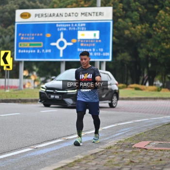 Runner Photo 3999645