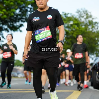 Runner Photo 3999654