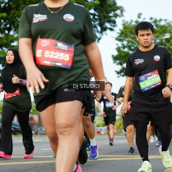 Runner Photo 3999661