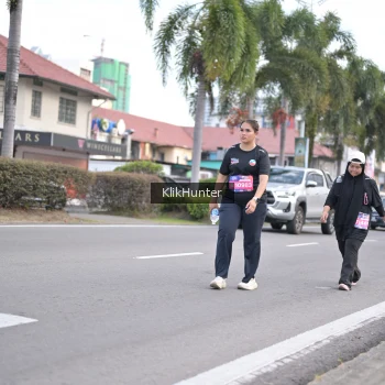 Runner Photo 3999681