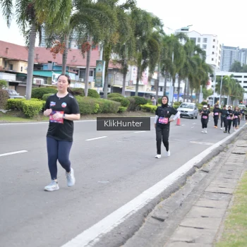 Runner Photo 3999706