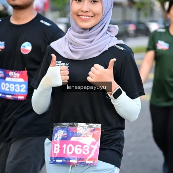 Runner Photo 3999710