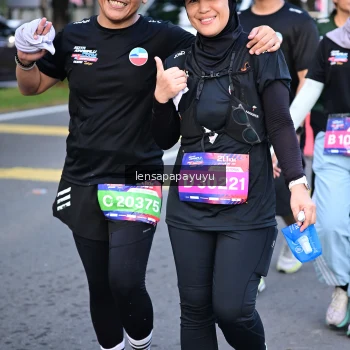 Runner Photo 3999711