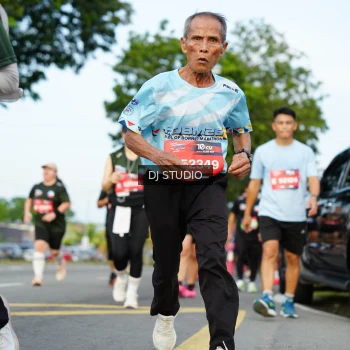 Runner Photo 3999712