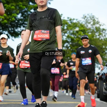 Runner Photo 3999713