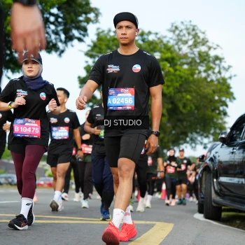 Runner Photo 3999722