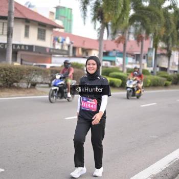 Runner Photo 3999725