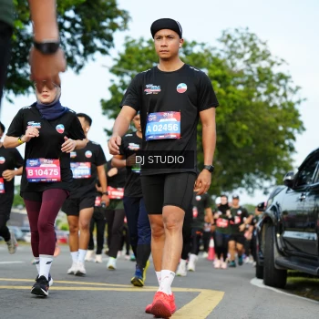 Runner Photo 3999739