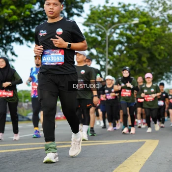Runner Photo 3999758