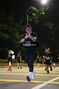 Runner Photo 3999763