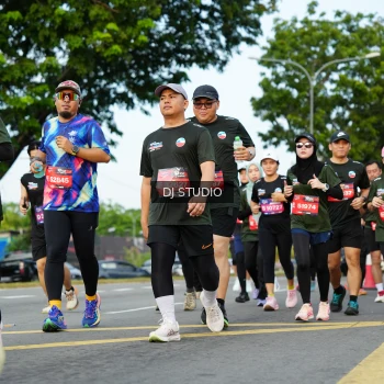 Runner Photo 3999786