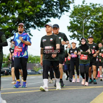 Runner Photo 3999790