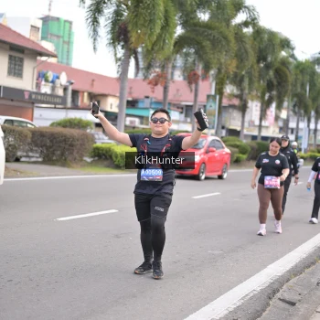 Runner Photo 3999816