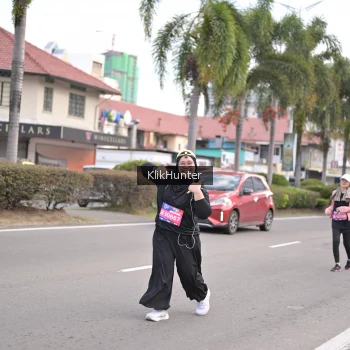 Runner Photo 3999844