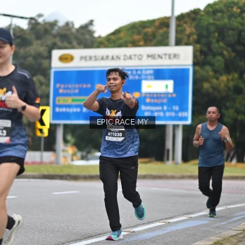 Runner Photo 3999880
