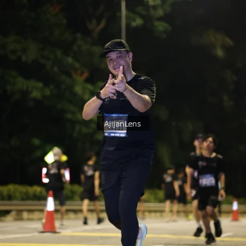 Runner Photo 3999887